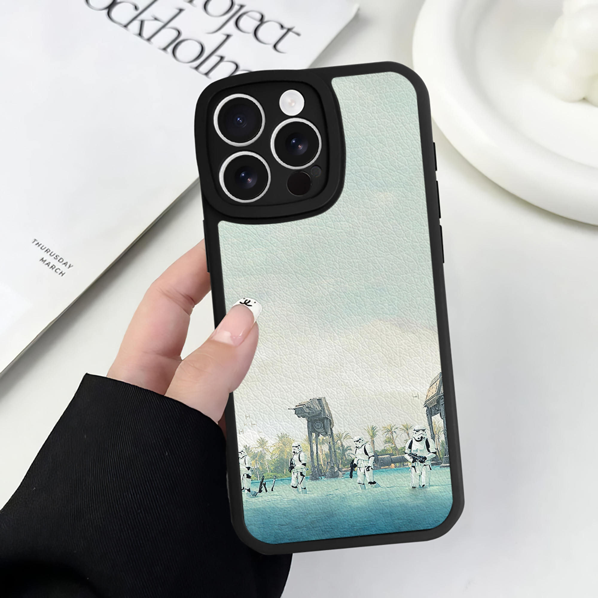 （画像用） スター・ウォーズ Star Wars 【iPhone 16シリーズ対応】シリコンスマホケース（レザー調） 材質：シリコン